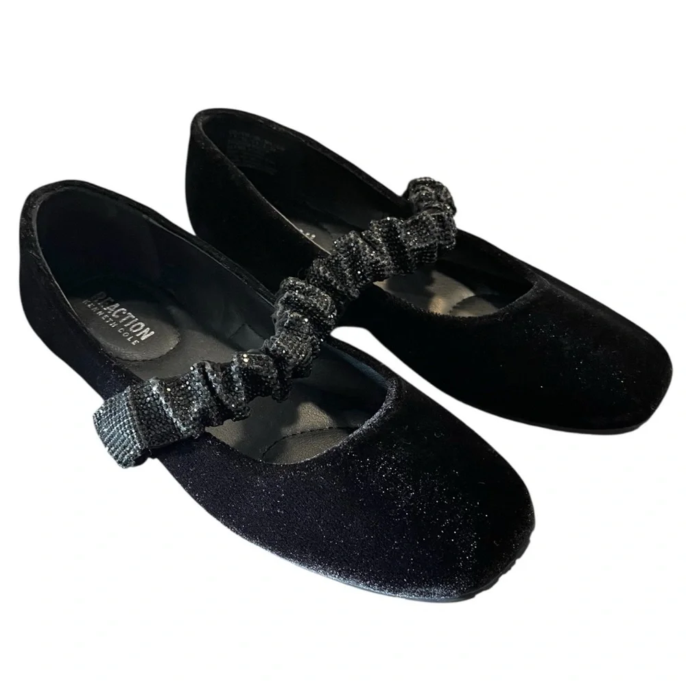 Kenneth Cole Reaction Black Velvet Jewel Ballet Flats Size 7.5